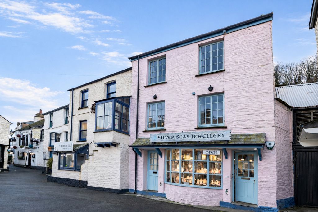 2 bed maisonette for saleQuay Road, Polperro PL13