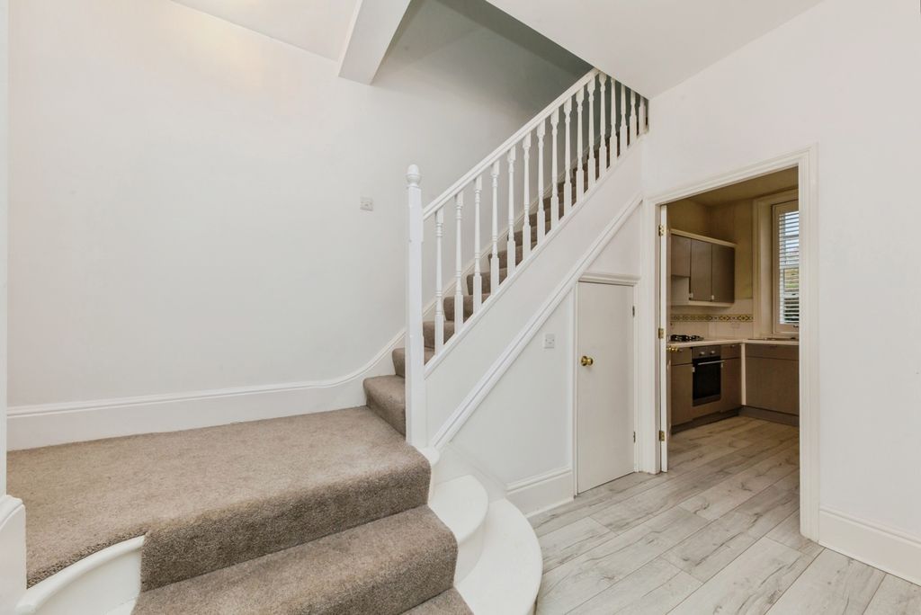Additional image 19 of 2 bed flat for saleBlandford Drive, Macclesfield, Cheshire SK11