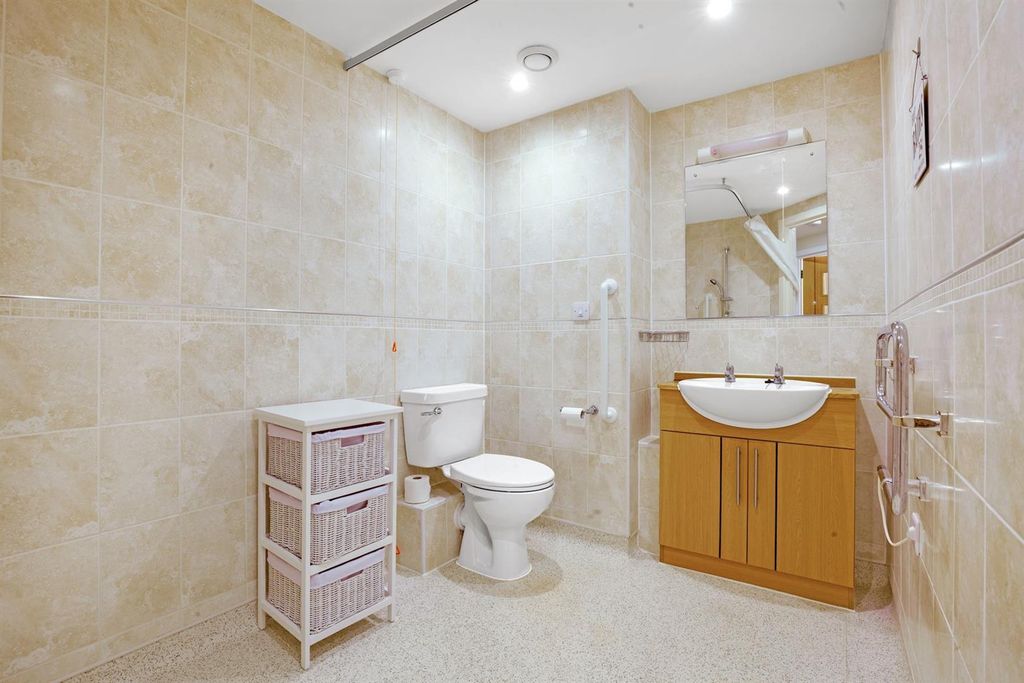 Additional image 8 of 1 bed flat for saleWeighbridge Court, 301 High Street, Chipping Ongar, Essex CM5
