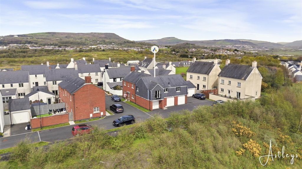 Additional image 19 of 2 bed flat for saleY Gilfach, Llandarcy, Neath SA10