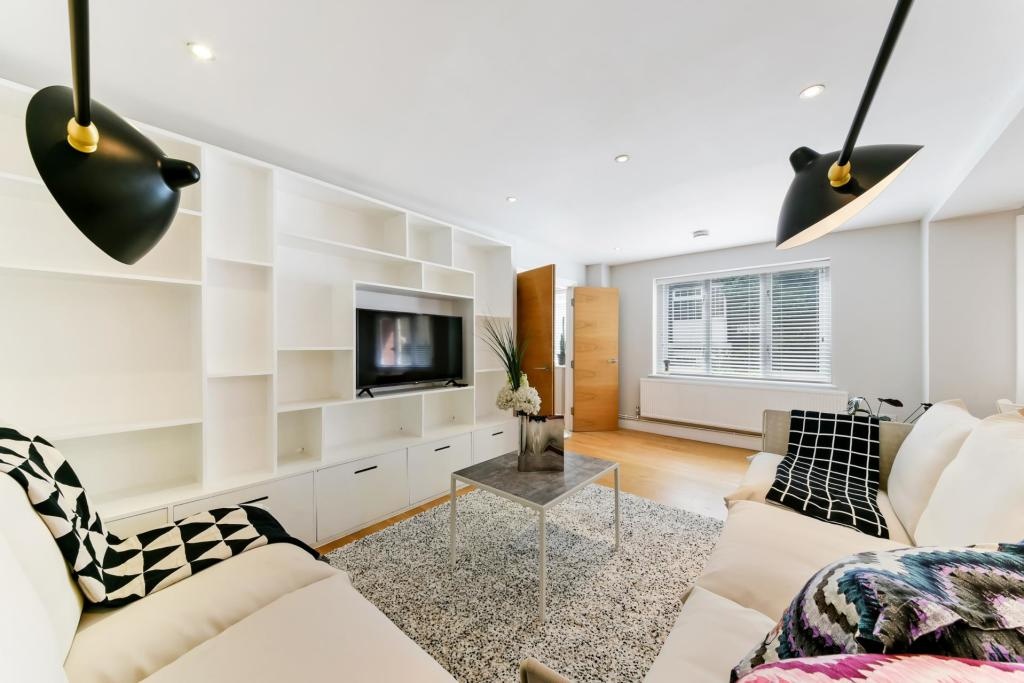 4 Bed Terraced House, Warren Mews, W1T, N1 7GU