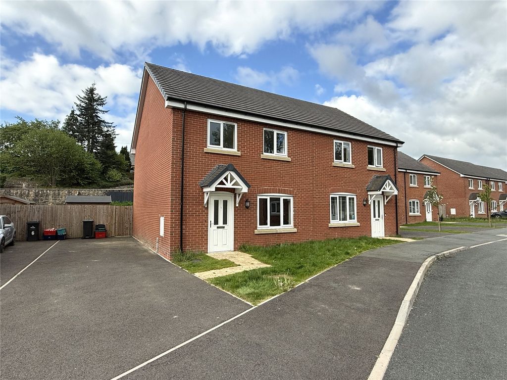 3 bed semi-detached house for sale7 Maes Y Cledrau, Llansanffraid, Powys SY22