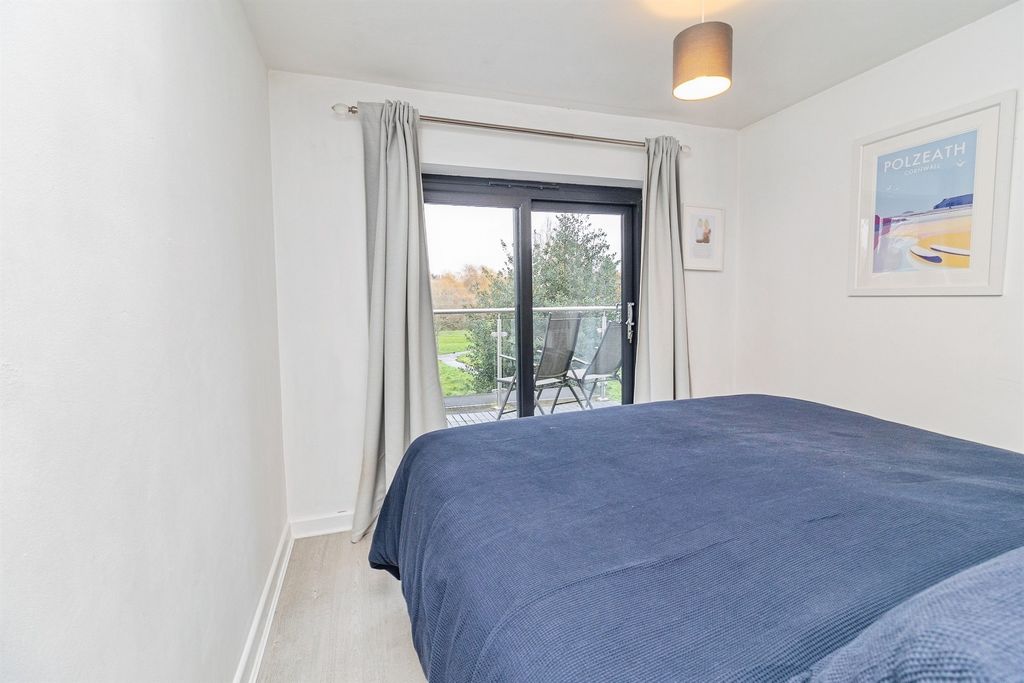 Additional image 15 of 5 bed detached house for saleCastle Meadow Close, Newport Pagnell MK16
