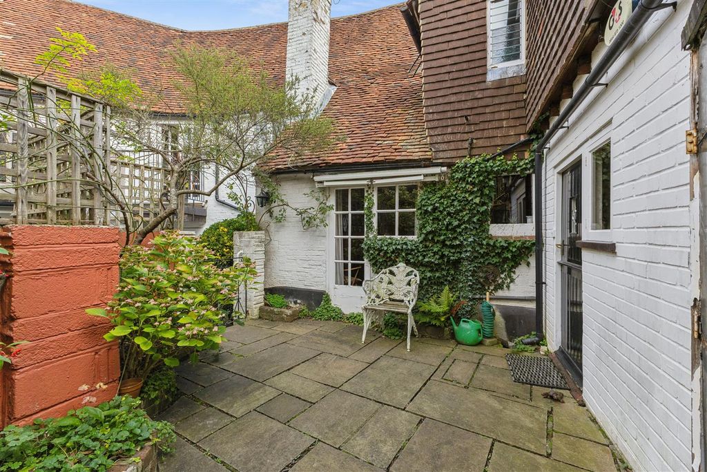 Additional image 14 of 4 bed terraced house for saleKnockhundred Row, Midhurst GU29