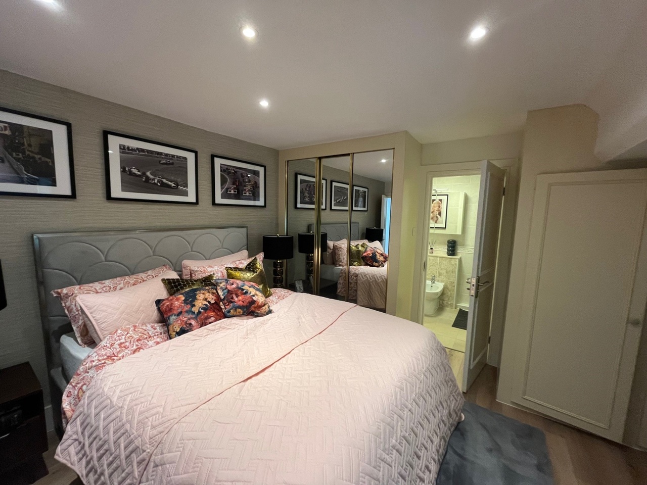 2 Bed Flat, Albert Mansions, W1U, N1 7GU photo 3
