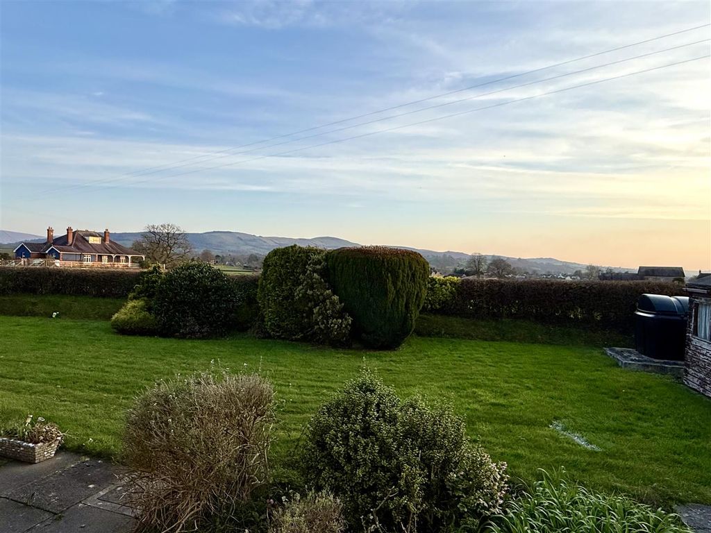 Additional image 4 of 3 bed bungalow for saleGolwg Y Mynydd, Llangadog SA19
