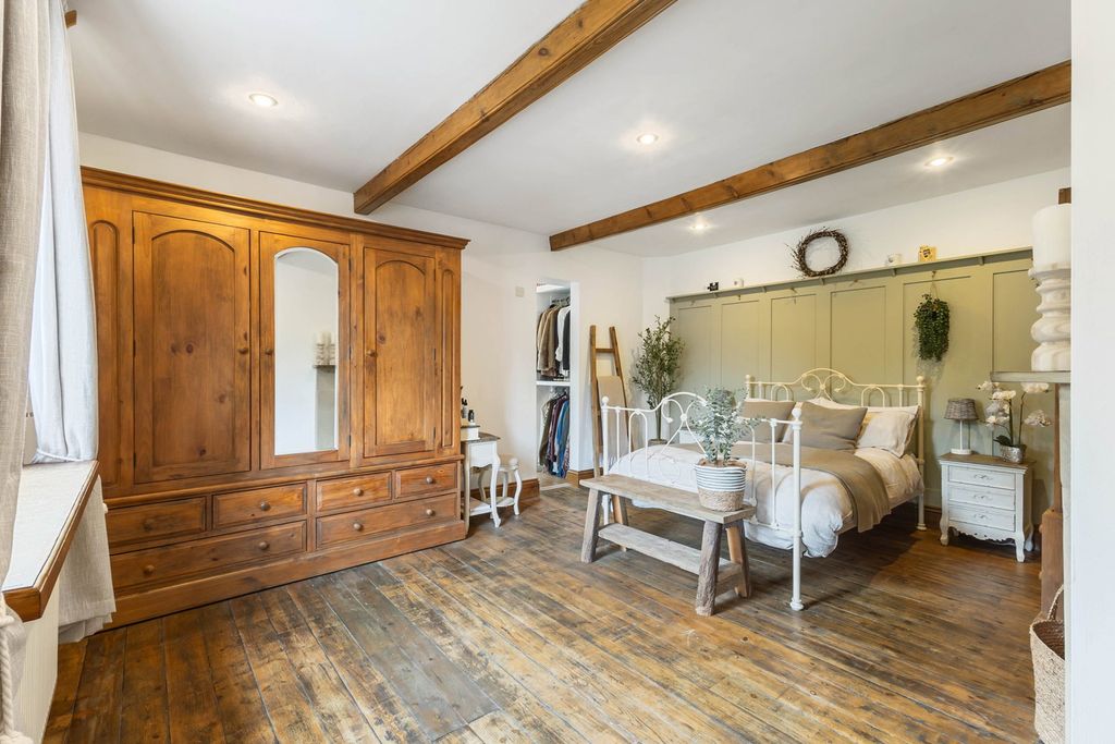 Additional image 16 of 4 bed detached house for saleCastle Cottage, Spink Lane, Pontefract WF8