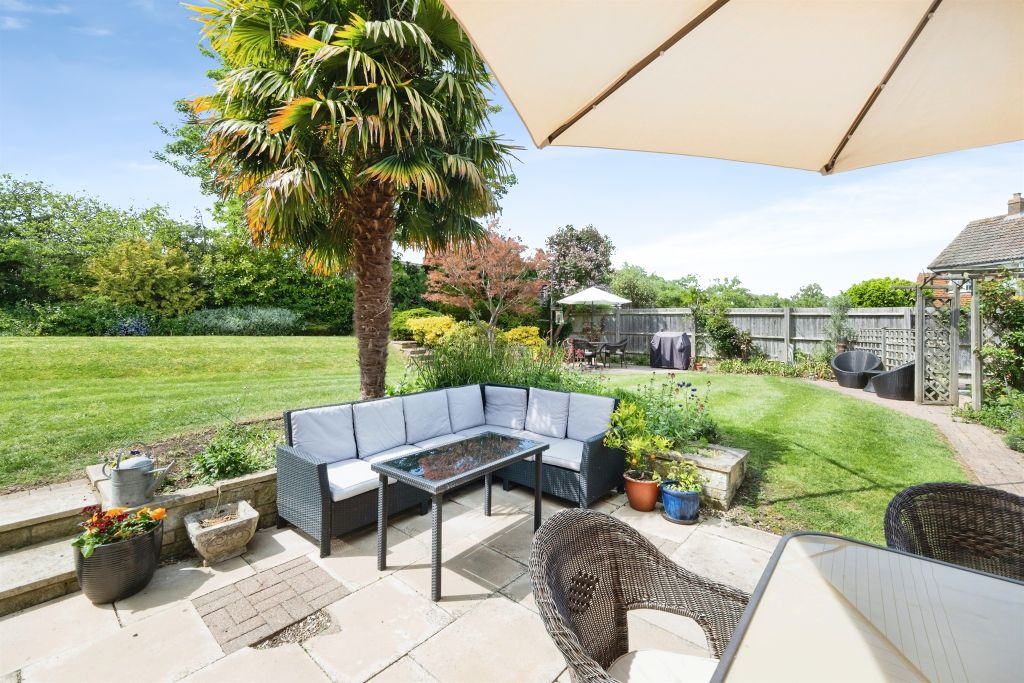 Additional image 2 of 4 bed detached house for saleHemingway Close, Newport Pagnell MK16