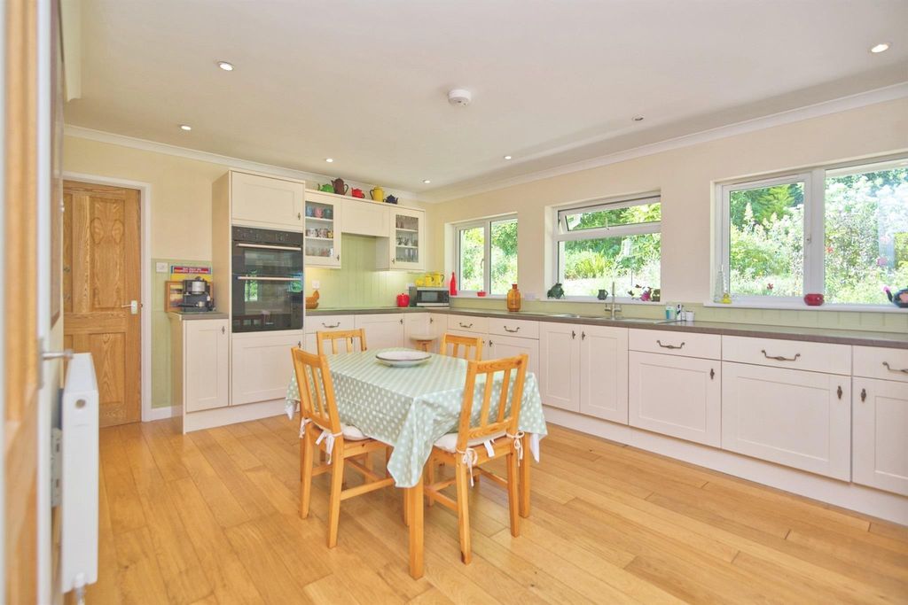 3 bed detached bungalow for saleParks Lane, Minehead TA24 photo 3