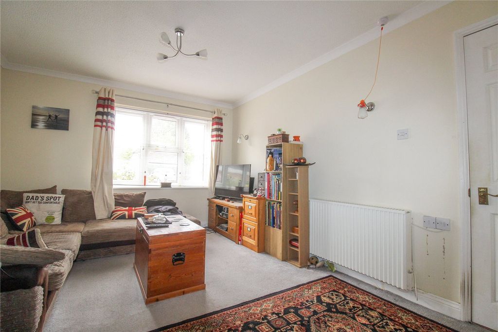 1 bed flat for saleThornleigh, Melksham SN12 photo 2