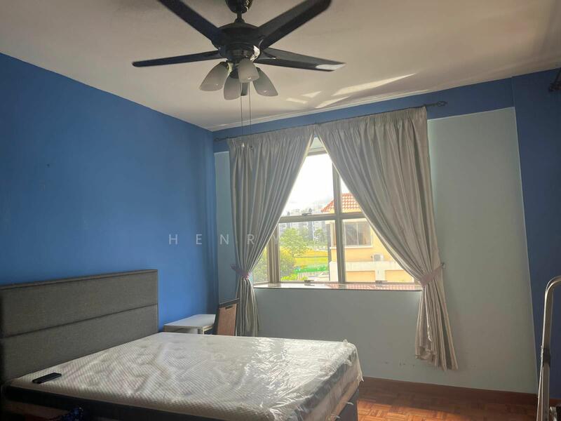Chuan Close photo 3