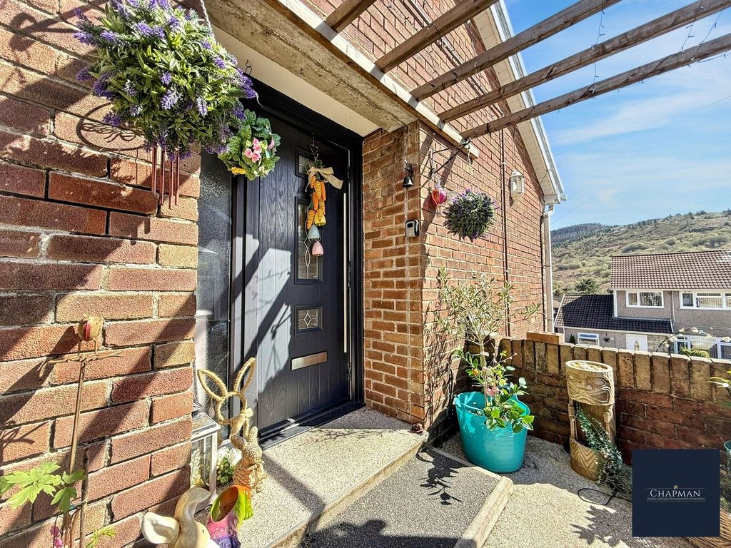 2 bed semi-detached bungalow for saleHeather Way, Porth CF39