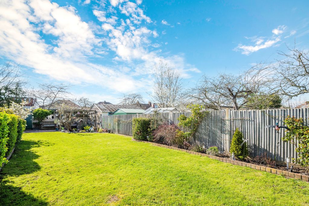 Additional image 3 of 5 bed semi-detached house for saleMaycross Avenue, Morden SM4