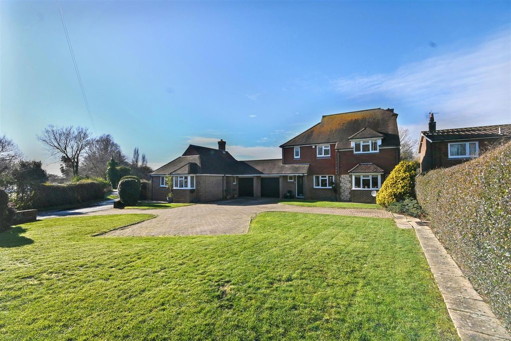 6 bed detached house for saleWallsend Road, Pevensey BN24