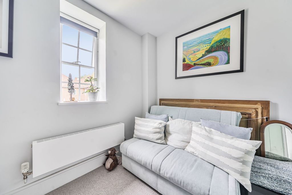 Additional image 20 of 3 bed flat for saleAdams Walk, Midhurst GU29