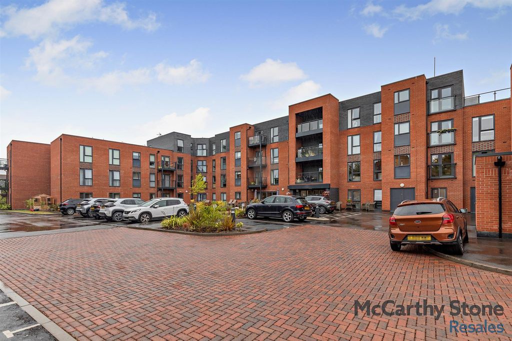 1 bed flat for saleStowe Place, Rotten Row, Lichfield WS13