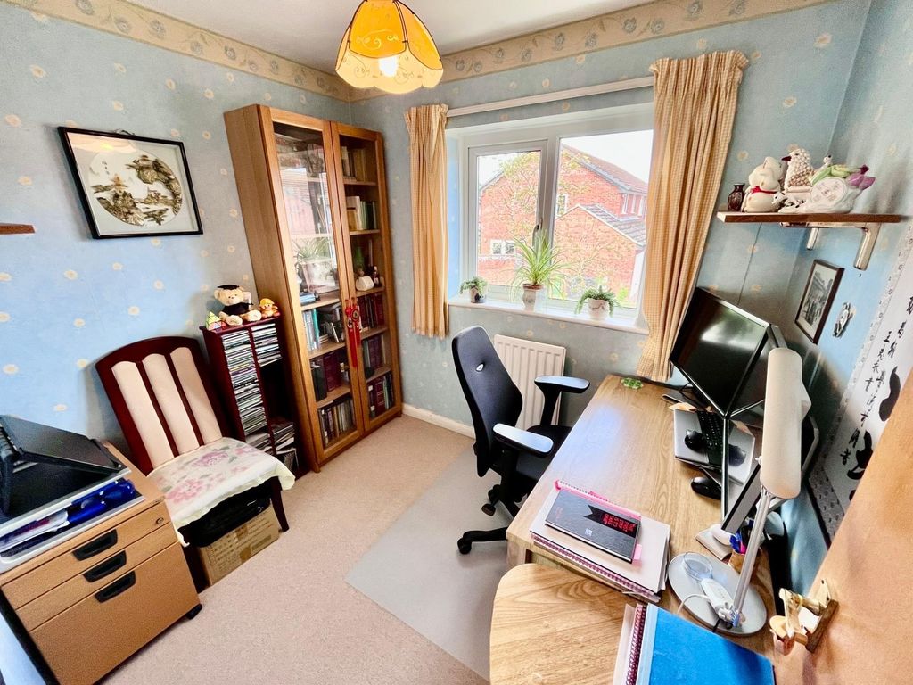 Additional image 9 of 3 bed semi-detached house for saleFriary Gardens, Newport Pagnell MK16