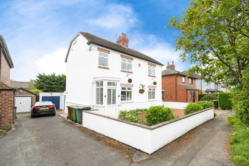 5 bed detached house for saleAlexandra Road, Pudsey LS28