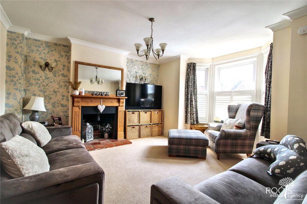 Additional image 3 of 5 bed semi-detached house for saleCraven Road, Newbury RG14