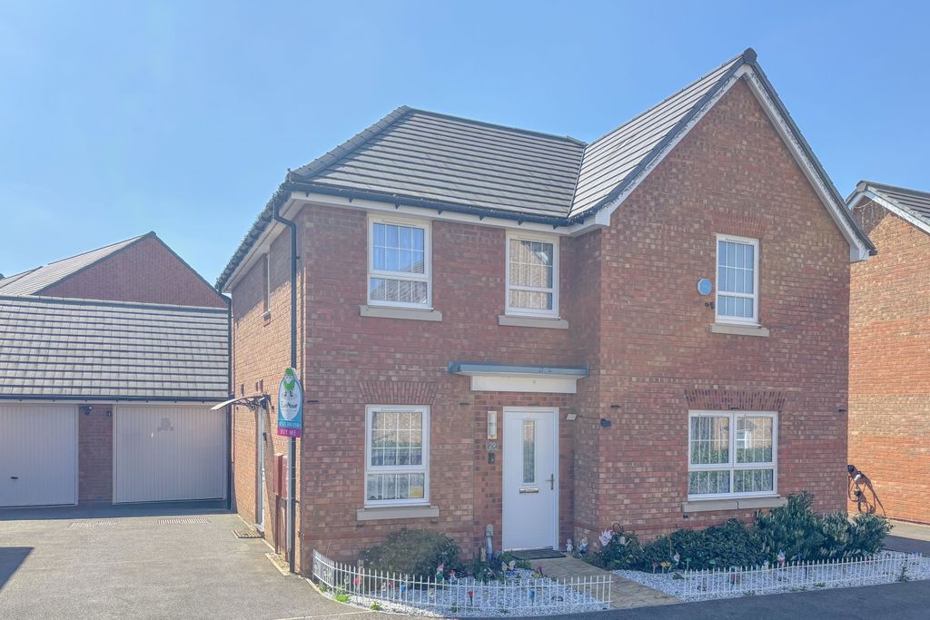 4 bed detached house for saleAlexander Way, Leighton Buzzard LU7