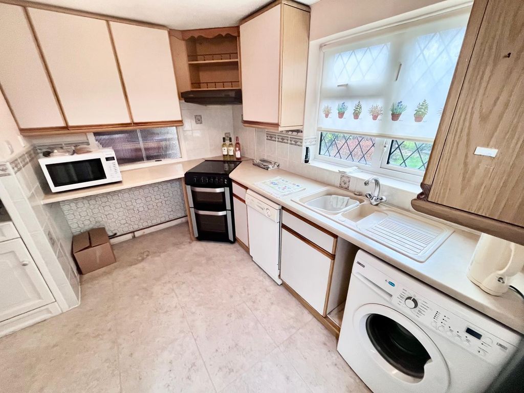Additional image 6 of 4 bed detached house for saleThurne Close, Newport Pagnell MK16