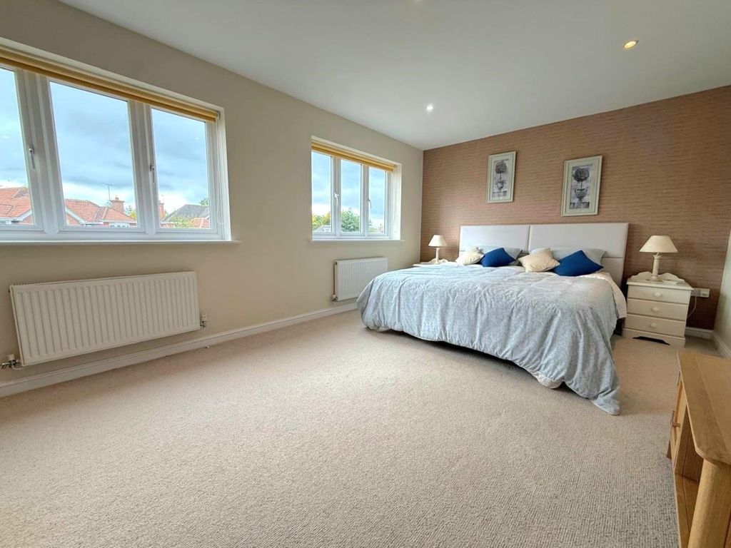 Additional image 20 of 5 bed detached house for saleBelfry Lane, Collingtree Park, Northampton NN4