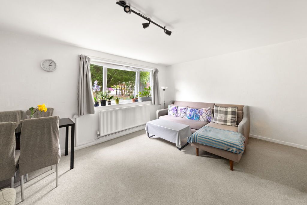 Additional image 3 of 2 bed flat for saleBurlington House, The Farmlands, Northolt UB5