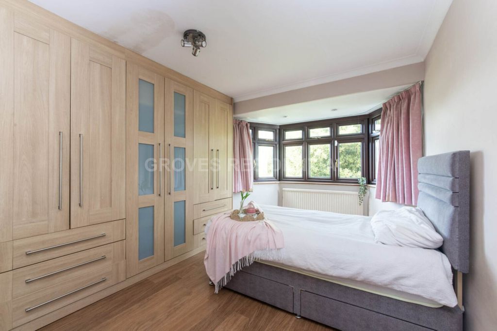 Additional image 11 of 3 bed semi-detached house for saleBeechcroft Avenue, New Malden KT3