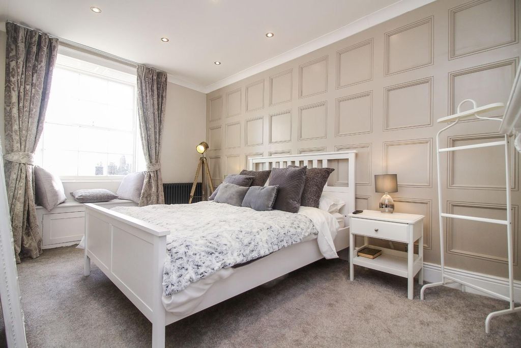 Additional image 6 of 4 bed terraced house for saleFront Street, Tynemouth NE30