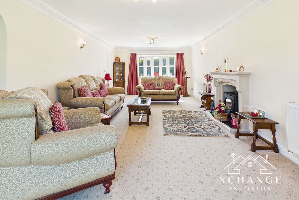Additional image 2 of 3 bed detached house for saleSlade Close, Nuneaton CV11