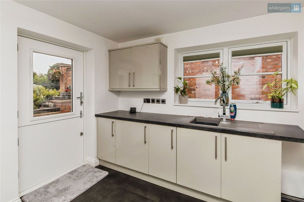 Additional image 14 of 4 bed barn conversion for saleHenhull, Nantwich, Cheshire CW5