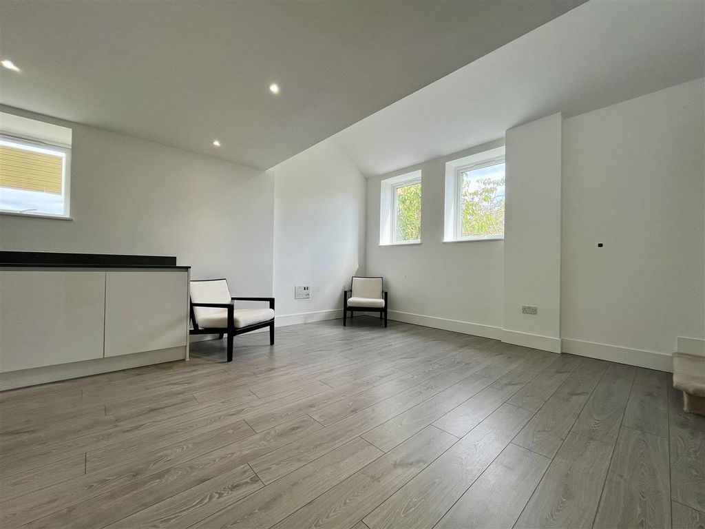 Additional image 3 of 2 bed maisonette for saleLime Grove, New Malden KT3
