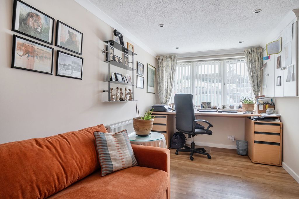 Additional image 13 of 3 bed detached house for saleHeathfield Park, Midhurst GU29