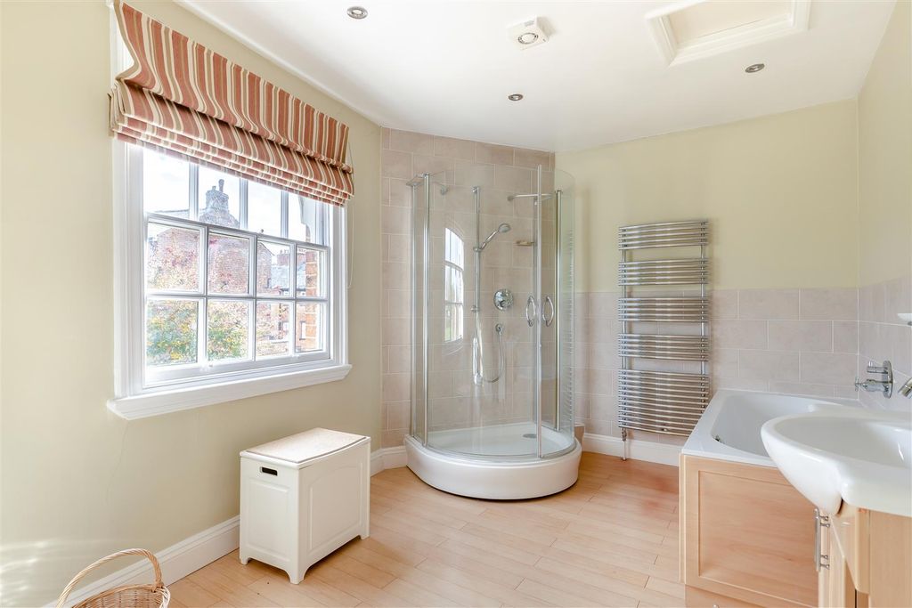 Additional image 28 of 6 bed detached house for saleMill Lane, Newport Pagnell MK16