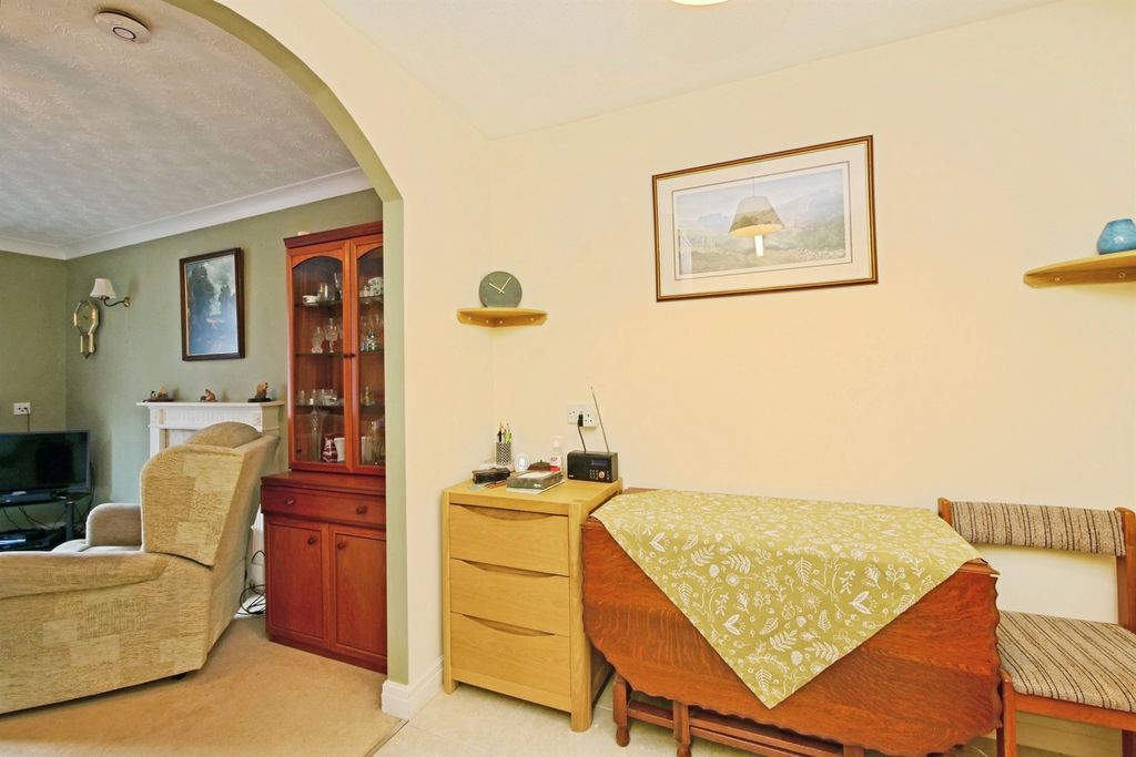Additional image 7 of 2 bed flat for saleWyre Mews, Haxby, York YO32