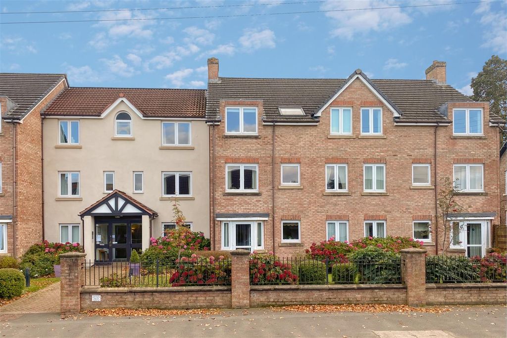 Additional image 4 of 1 bed property for saleThe Village, Wigginton, York YO32