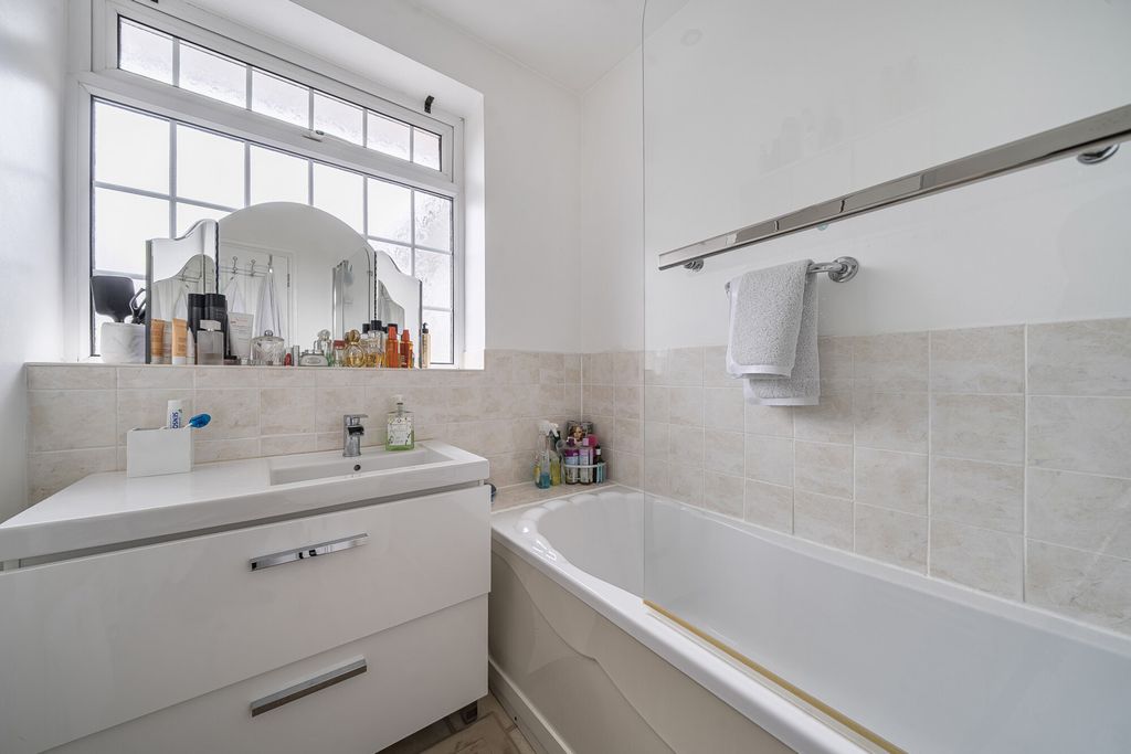 Additional image 16 of 6 bed end terrace house for saleRushdene Crescent, Northolt UB5