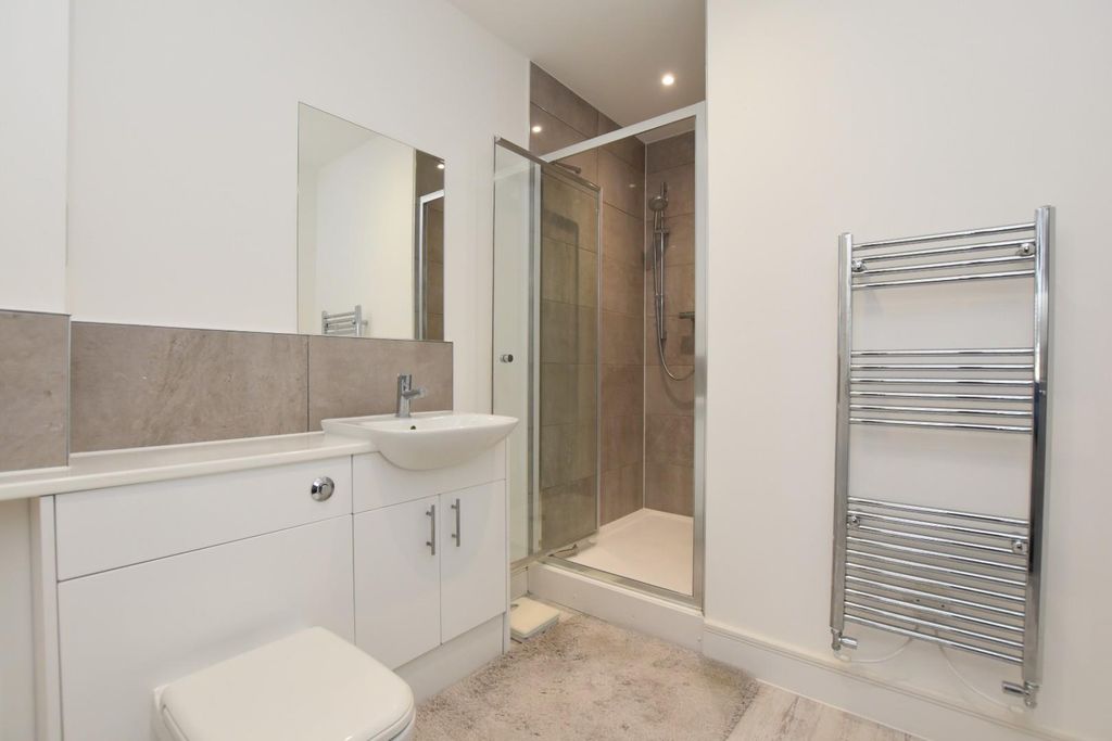 Additional image 13 of 2 bed flat for saleQueens Road, Littlestone TN28