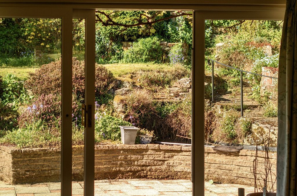 Additional image 13 of 3 bed chalet for sale3 Orchard Way, Midhurst GU29