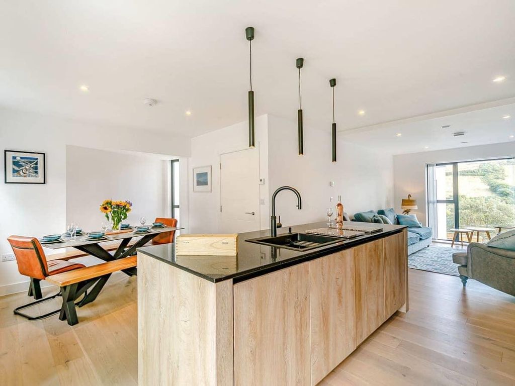 Additional image 3 of 4 bed semi-detached house for saleGannel Road, Newquay TR7