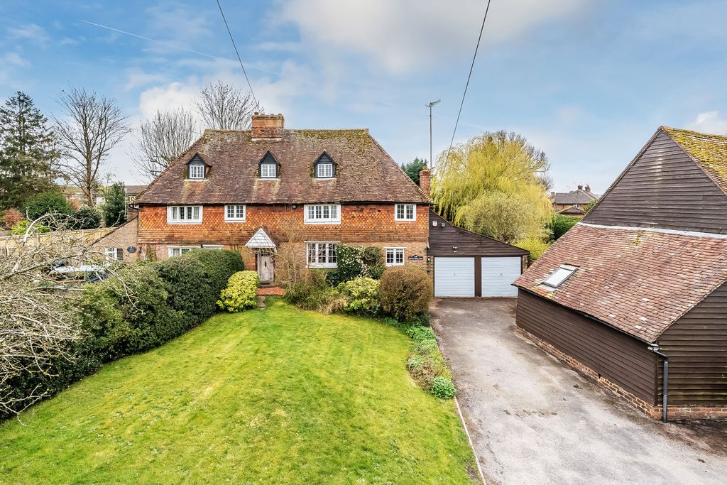 4 bed semi-detached house for saleNewchapel Road, Lingfield, Surrey RH7