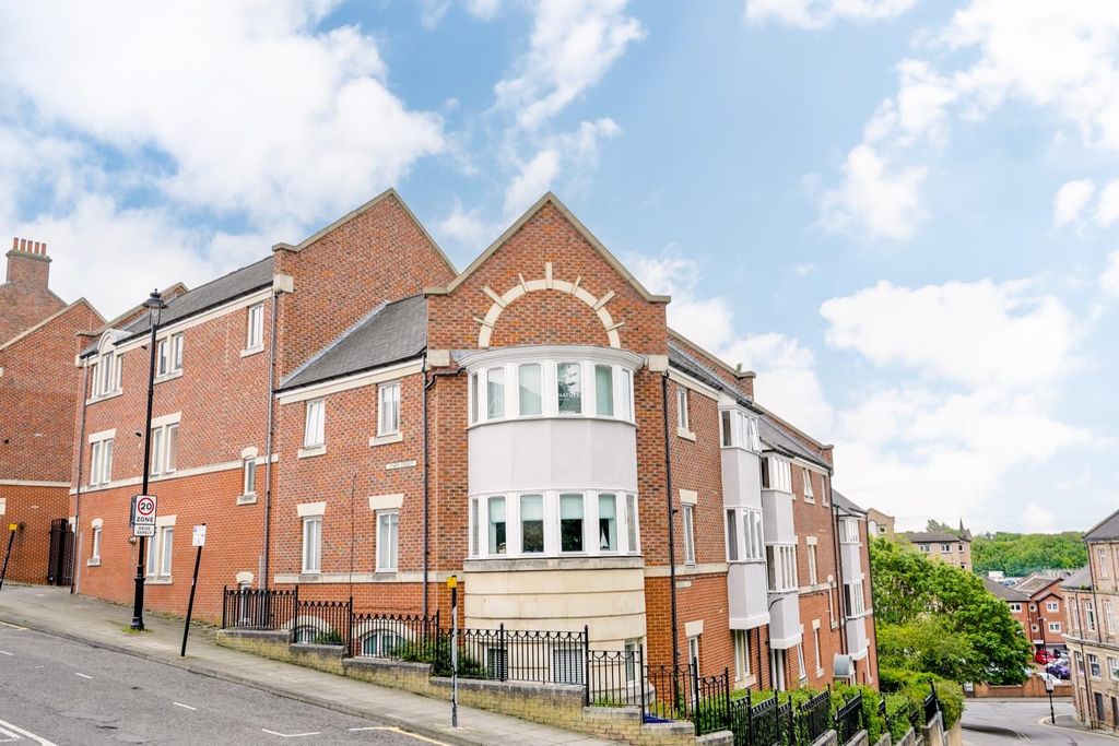 2 bed flat for saleUnion Street, North Shields NE30