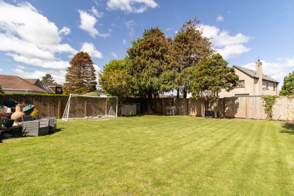 Additional image 2 of 3 bed bungalow for saleRenny Crescent, Montrose DD10