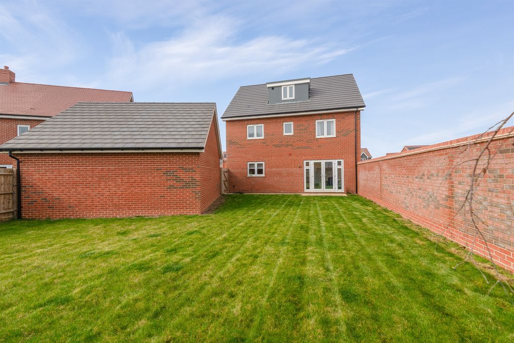 Additional image 2 of 5 bed detached house for saleMason Drive, Maldon CM9
