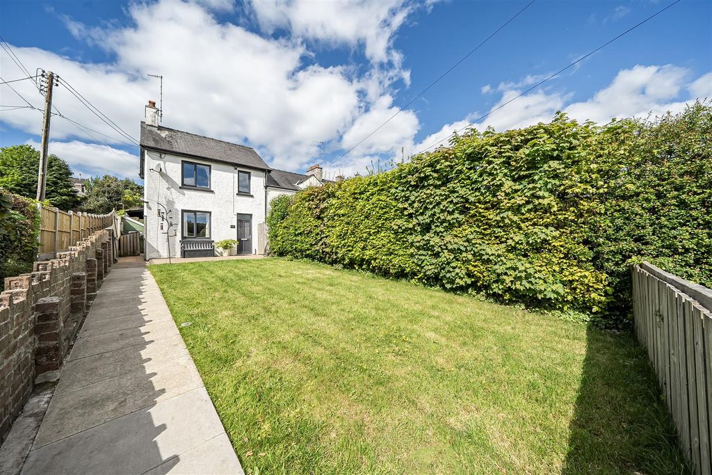 3 bed property for saleNorth Road, Lampeter SA48