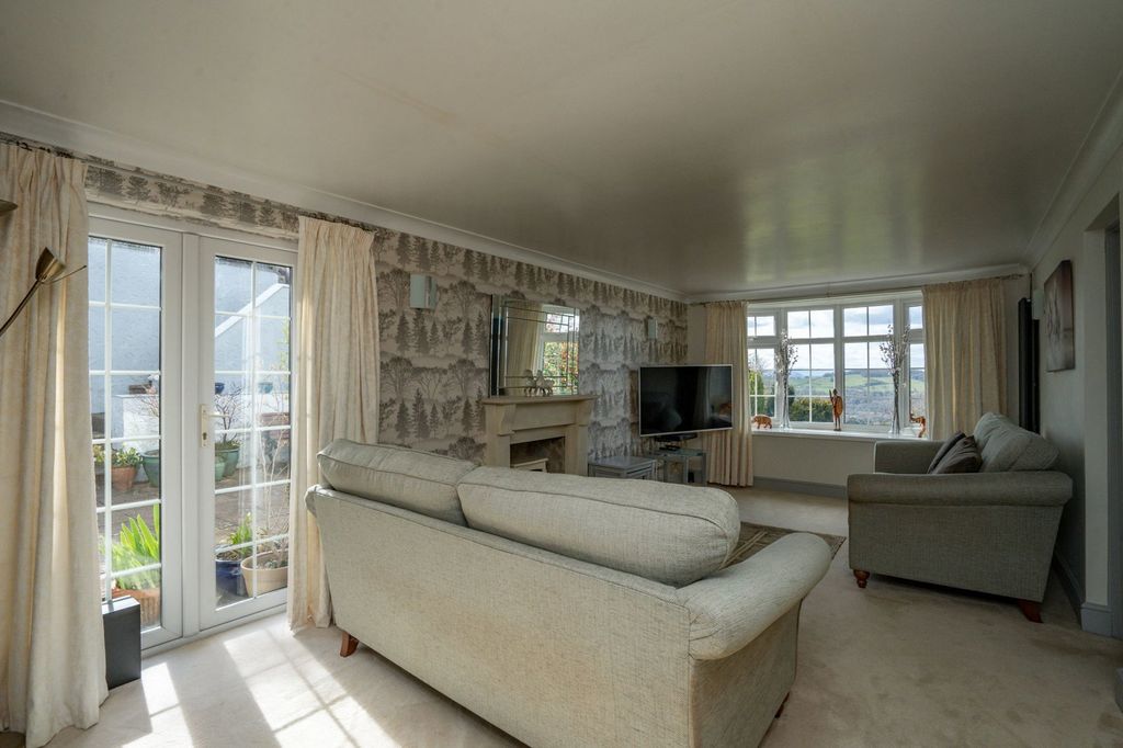 5 bed detached house for saleThe Reddings, Lydbrook, Gloucestershire GL17 photo 4
