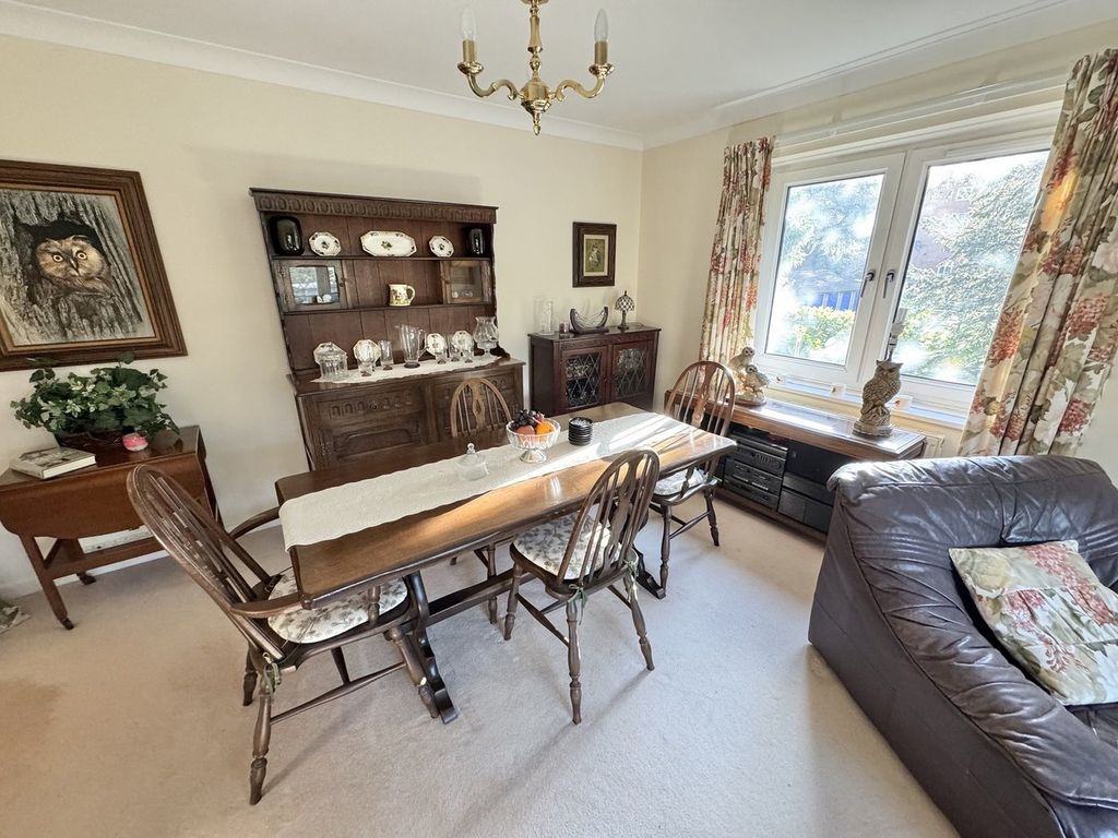 Additional image 7 of 2 bed flat for sale8 The Avenue, Poole BH13