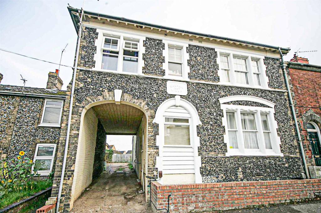 1 bed flat for saleGranby Street, Newmarket CB8