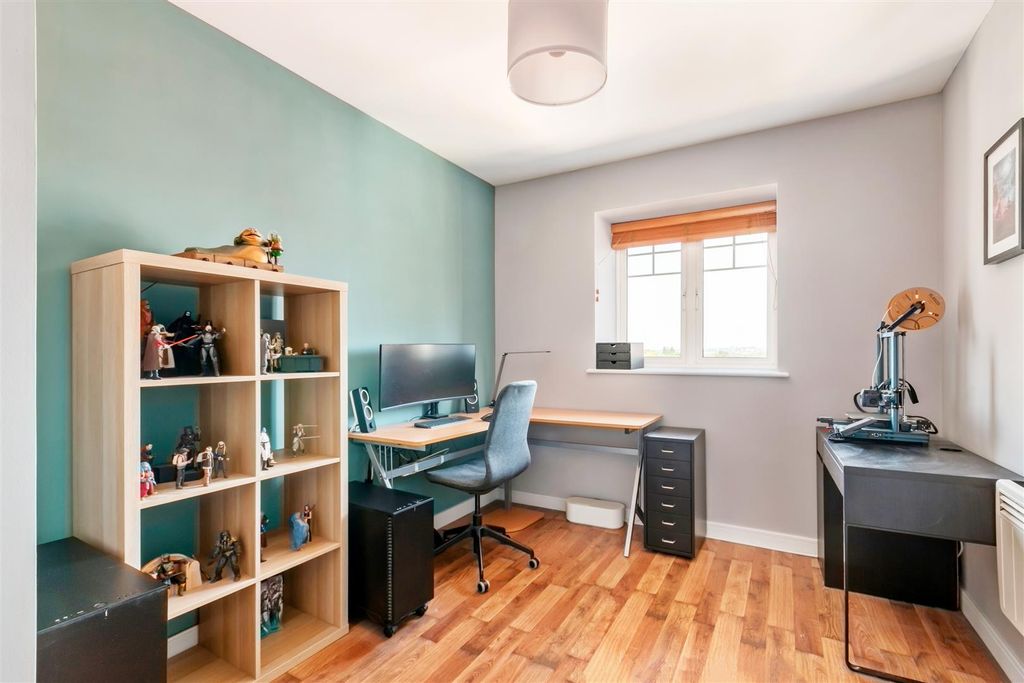 Additional image 8 of 2 bed flat for saleSchoolgate Drive, Morden SM4