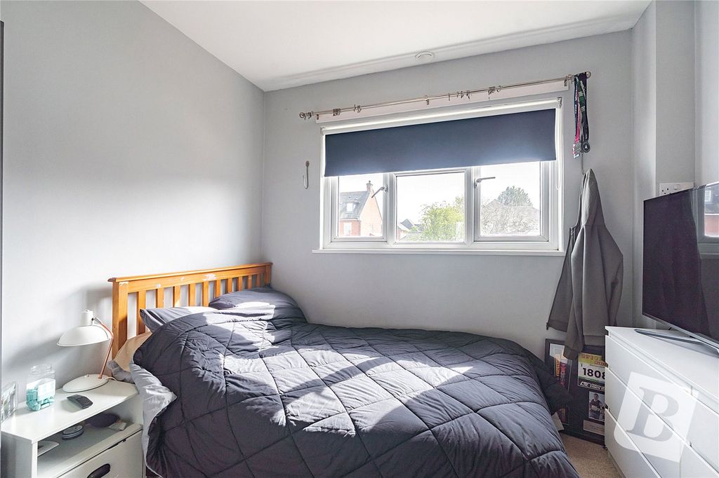 Additional image 25 of 5 bed semi-detached house for saleBrentwood Road, Ongar, Essex CM5